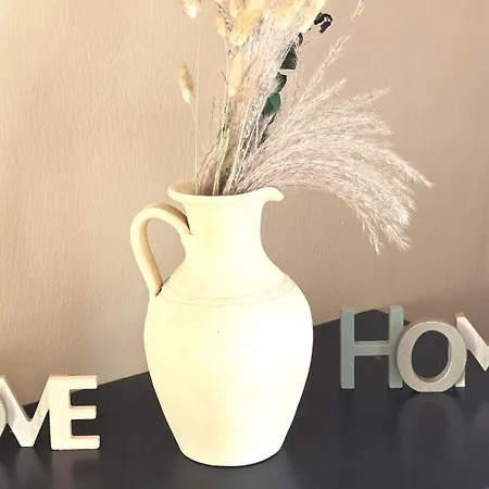 Charming 2br Classic Flat With Fast Wi-fi Appartement