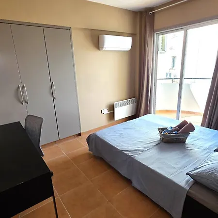 2br Beachside Escape, Short 7-min Walk To Shore Larnaca