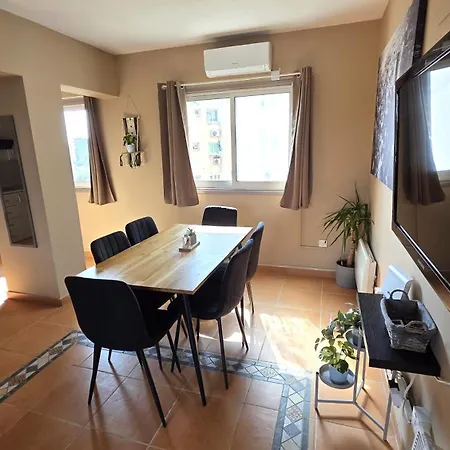 Charming 2br Classic Flat With Fast Wi-fi Apartament