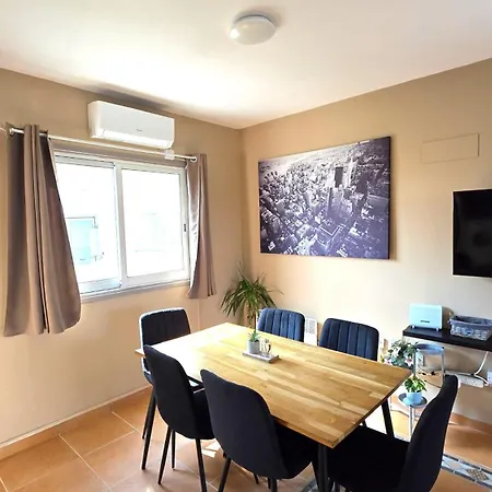 2br Beachside Escape, Short 7-min Walk To Shore Larnaca