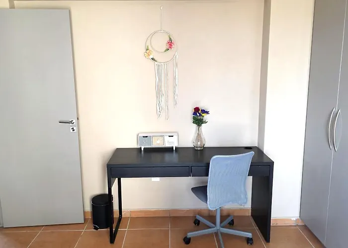 Charming 2br Classic Flat With Fast Wi-fi