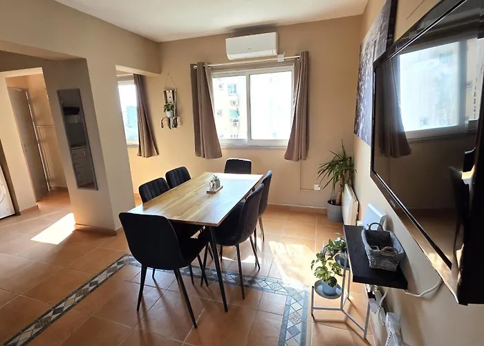 Charming 2br Classic Flat With Fast Wi-fi 公寓